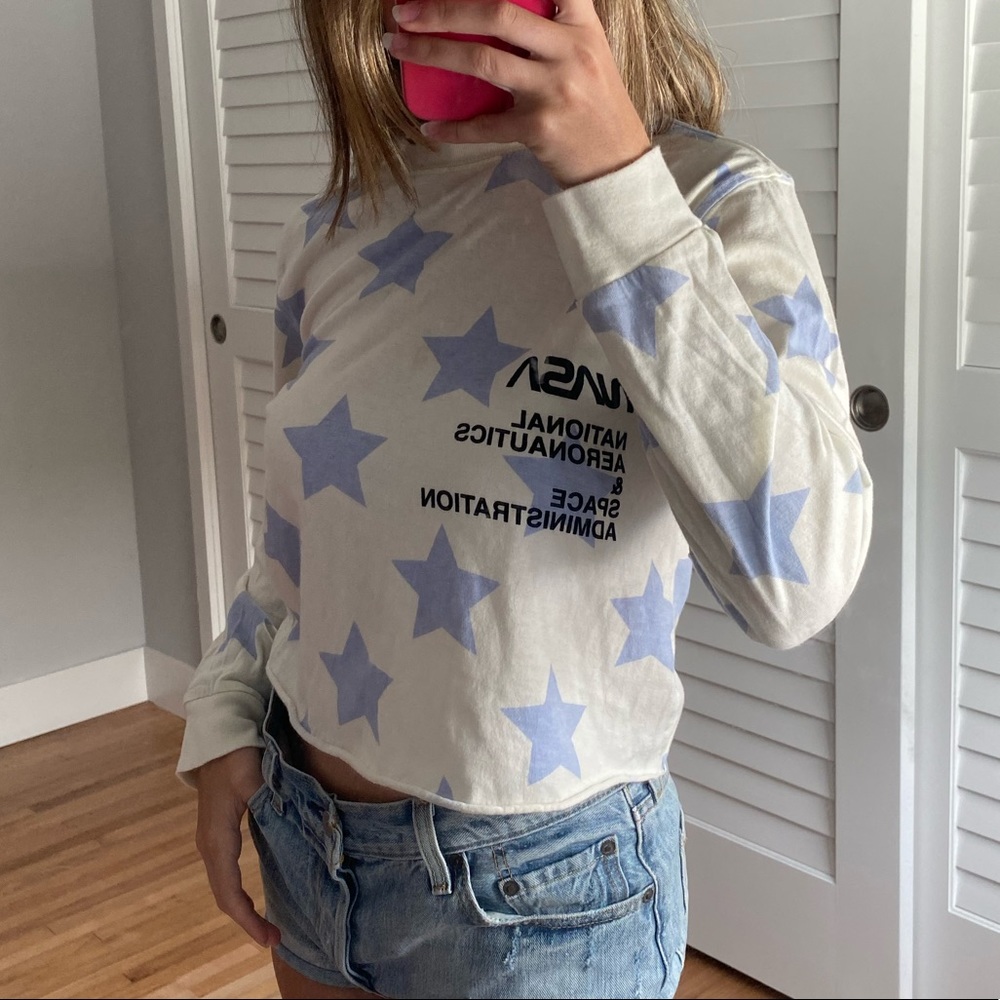 long sleeve cropped top